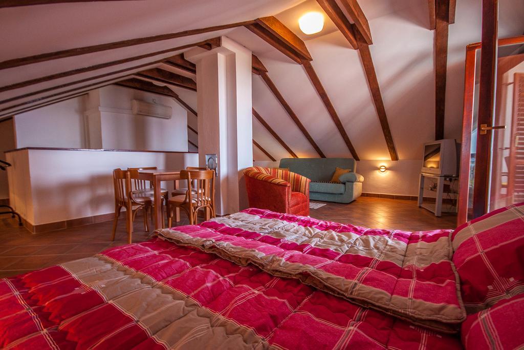 Apartman Joso Diklo Exteriér fotografie